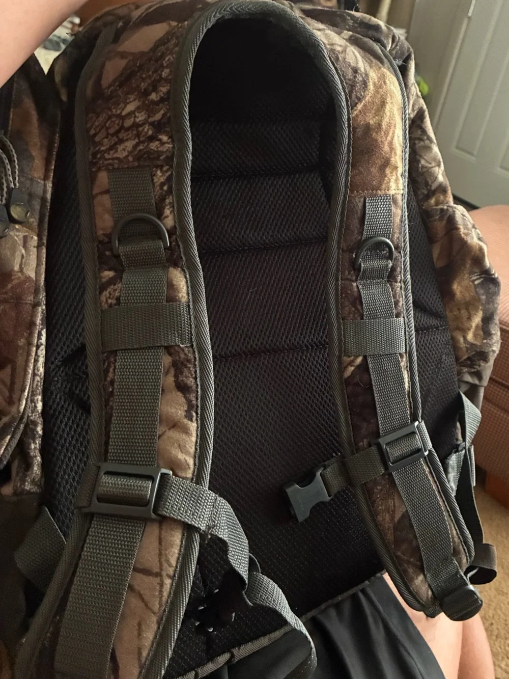 Gander Mountain H2O Camouflage Men's Backpack – Hunting Realtree-Style